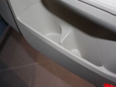 2011款 2.0L 自动 尊贵型
