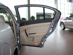 2011款 2.0L 自动 尊贵型