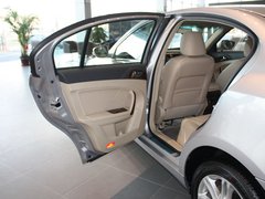 2011款 2.0L 自动 尊贵型