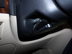 2011款 2.0L 自动 尊贵型