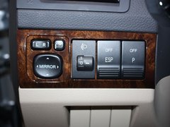 2011款 2.0L 自动 尊贵型