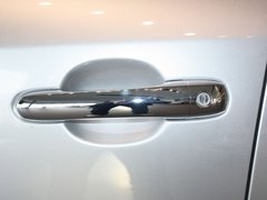 2011款 2.0L 自动 尊贵型