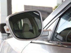2011款 2.0L 自动 尊贵型