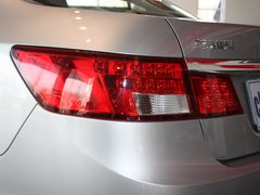 2011款 2.0L 自动 尊贵型