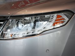 2011款 2.0L 自动 尊贵型