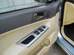 2010款 1.3L 手动 舒适型