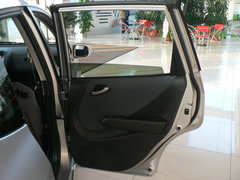 2004款 1.5L 自动 