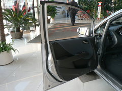 2004款 1.5L 自动 