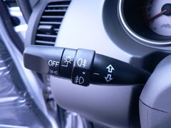 2004款 1.5L 自动 