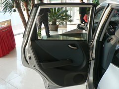 2004款 1.5L 自动 