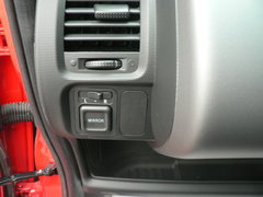 2004款 1.5L 自动 