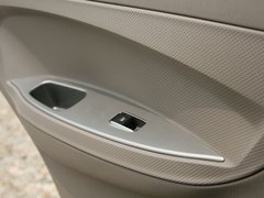 2010款 1.5L 手动 豪华型