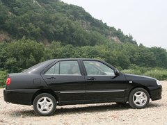 2010款 1.5L 手动 豪华型