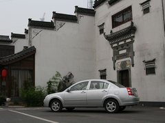 2010款 2.0L 自动 豪华型
