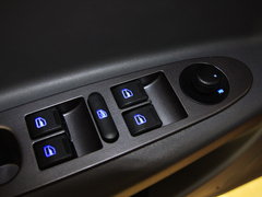 2010款 1.3L 手动 豪华版