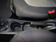 2010款 1.3L 手动 豪华版