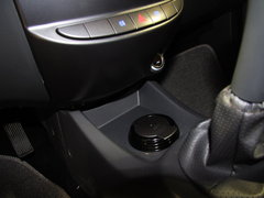 2010款 1.3L 手动 豪华版