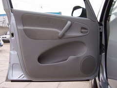 2007款 1.6L 手动 天窗版 5座
