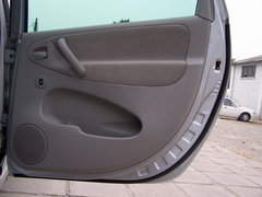 2007款 1.6L 手动 天窗版 5座