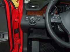 2011款 2.0T DSG 旅行版 舒适型