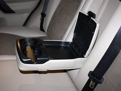 2011款 2.2T SD4 SE柴油款 5座