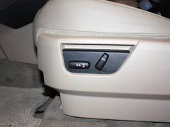 2011款 2.2T SD4 SE柴油款 5座