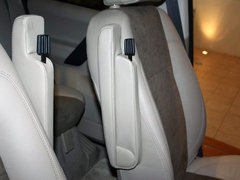2011款 2.2T SD4 SE柴油款 5座