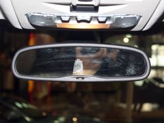 2011款 2.2T SD4 SE柴油款 5座