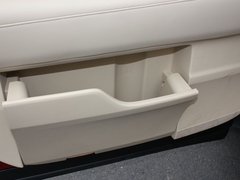 2011款 270 2.7 自动 豪华版 5座