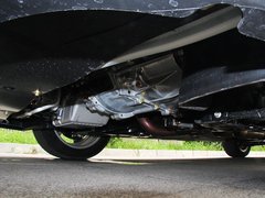 2010款 2.0L 自动 三厢尊贵型