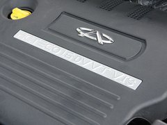 2010款 2.0L 自动 三厢尊贵型