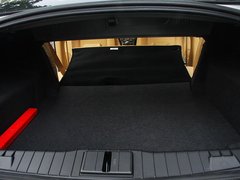 2010款 2.0L 自动 三厢尊贵型