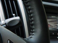 2010款 2.0L 自动 三厢尊贵型