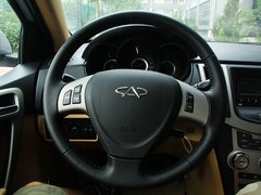 2010款 2.0L 自动 三厢尊贵型