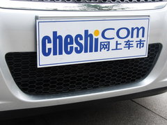 2010款 2.0L 自动 三厢尊贵型