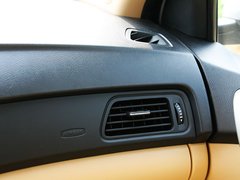 2010款 2.0L 自动 三厢尊贵型