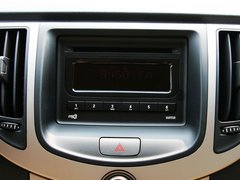 2010款 2.0L 自动 三厢尊贵型