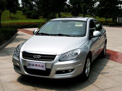 2010款 2.0L 自动 三厢尊贵型