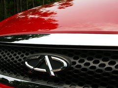 2010款 2.0L 自动 三厢尊贵型