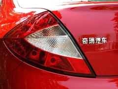 2010款 2.0L 自动 三厢尊贵型