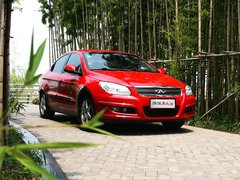 2010款 2.0L 自动 三厢尊贵型
