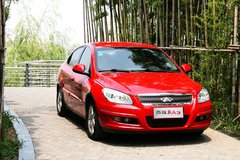 2010款 2.0L 自动 三厢尊贵型