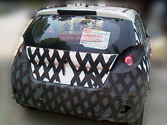 2010款 2.0L 自动 三厢尊贵型