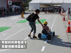 2010款 2.0L 自动 三厢尊贵型