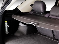 2010款 2.4L 手动 舒适型 5座