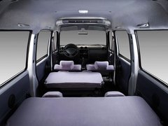 2010款 1.0 手动 新动力基本型（空调）