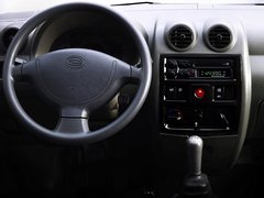 2010款 1.0 手动 新动力基本型（空调）