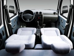 2010款 1.0 手动 新动力基本型（空调）
