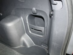 2011款 2.0L 自动 GL 两驱版 5座