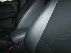 2011款 2.0L 自动 GL 两驱版 5座
